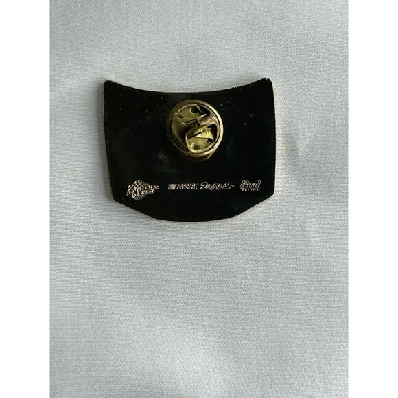 Dale Earnhardt Jr.'s Budweiser Bud King Of Beer #8 NASCAR car Chevrolet Pin - Picture 3 of 7